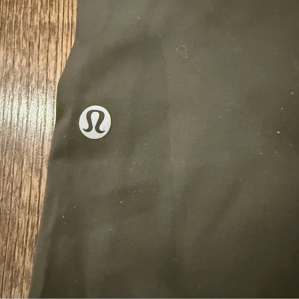 Lululemon Fast Free Crop 18” Leggings Green/Olive‎ Size 8